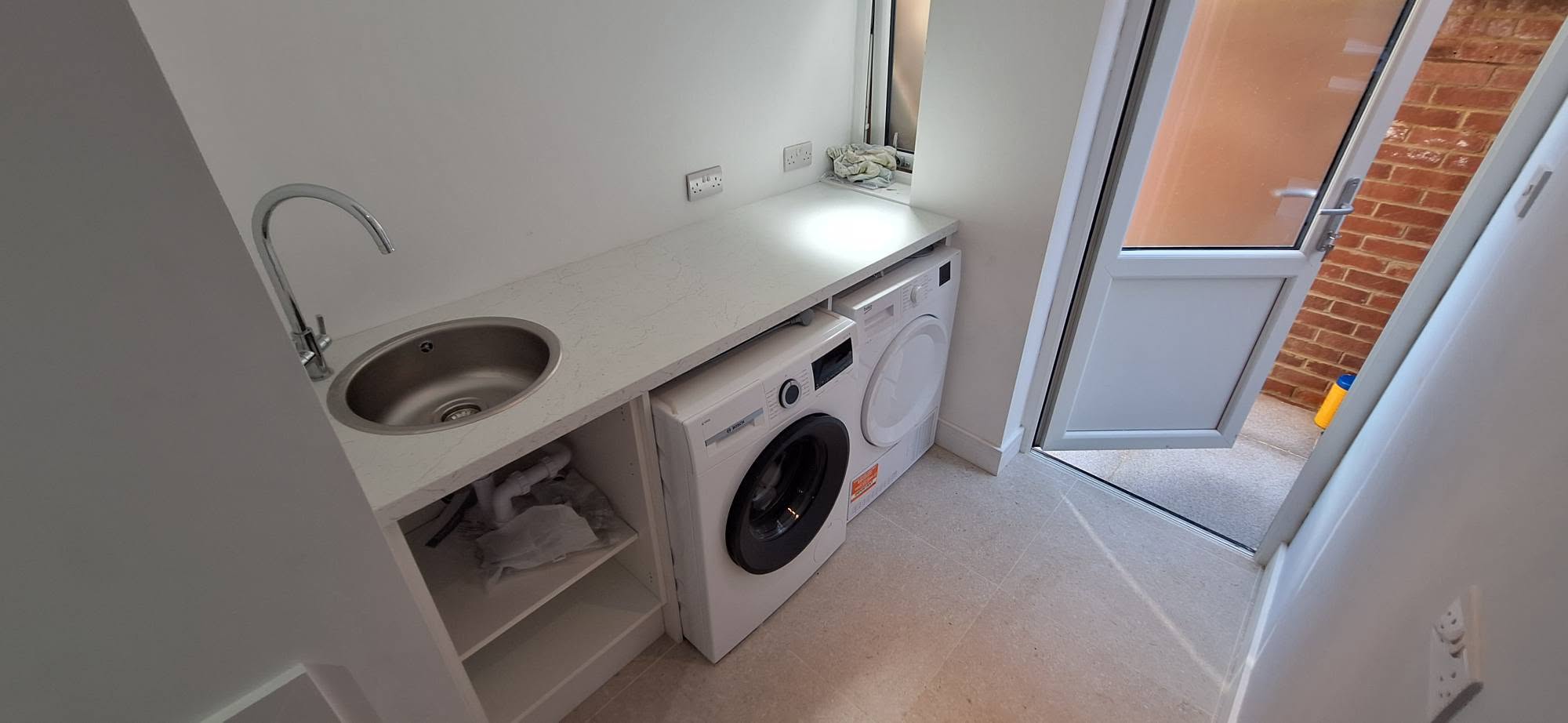 Made-to-fit utility room